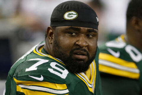 Ryan Pickett on the Green Bay Packers sideline during a game.